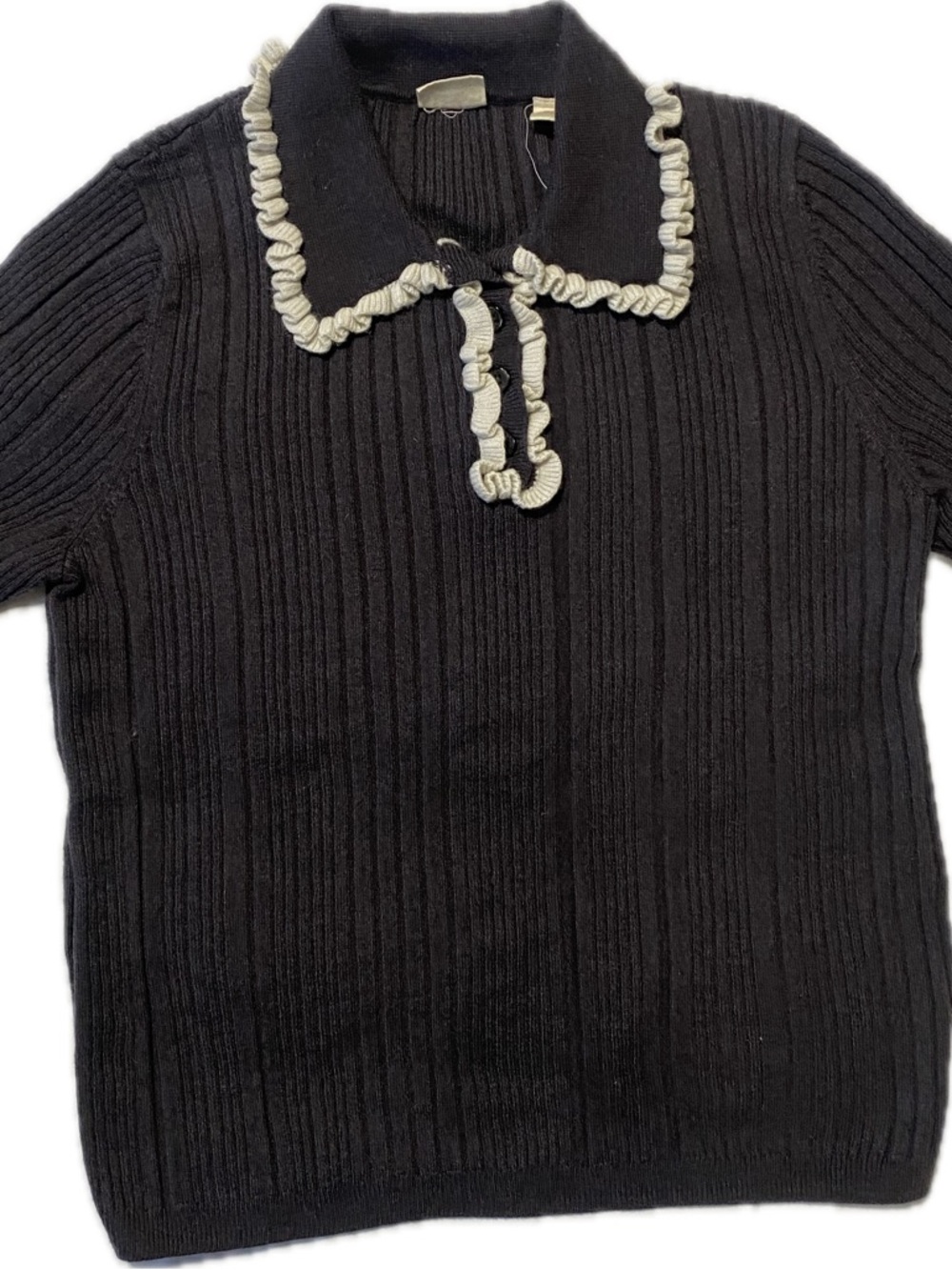 Levi’s dark gray  Ribbed Knit top with Contrast Ruffle Collar size L